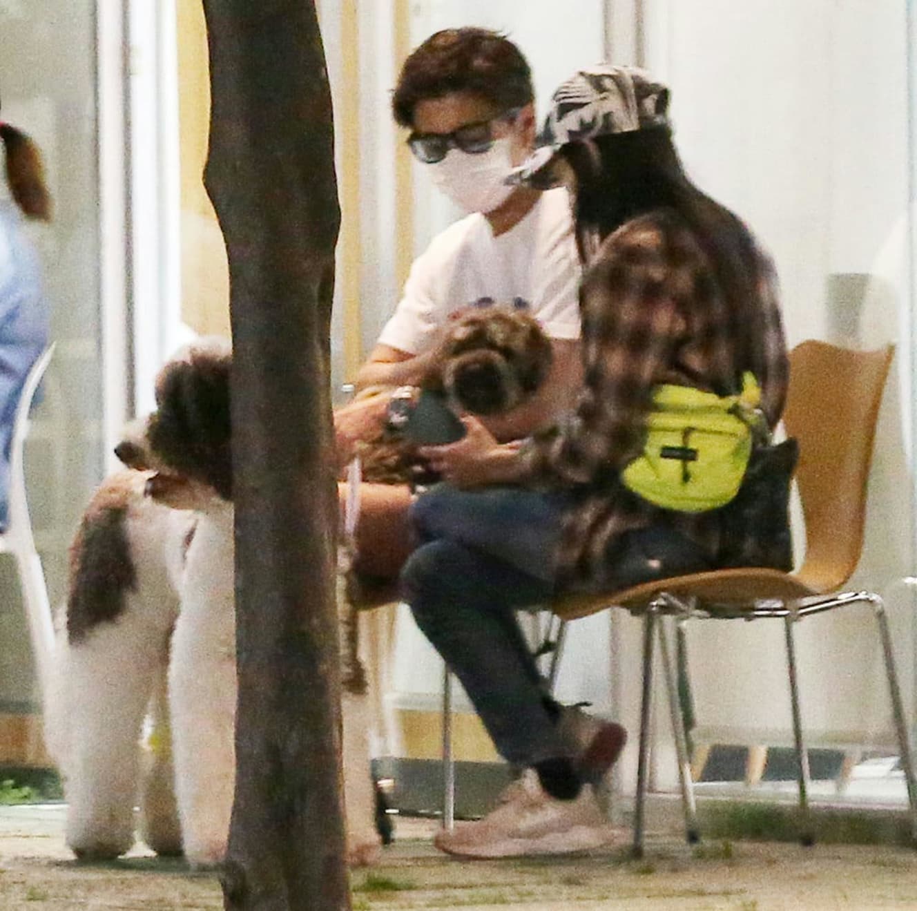 木村拓哉&工藤静香カッコよすぎる愛犬お散歩ツーショット