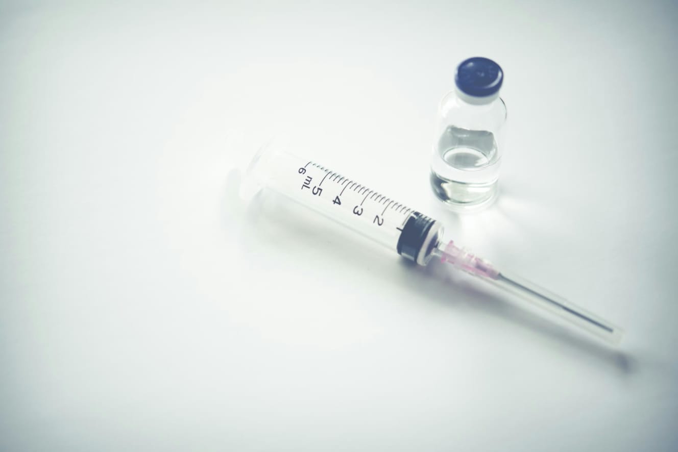 健康保険が適用されても、3割負担の人で5000万円! 普通の人は治療できない!?