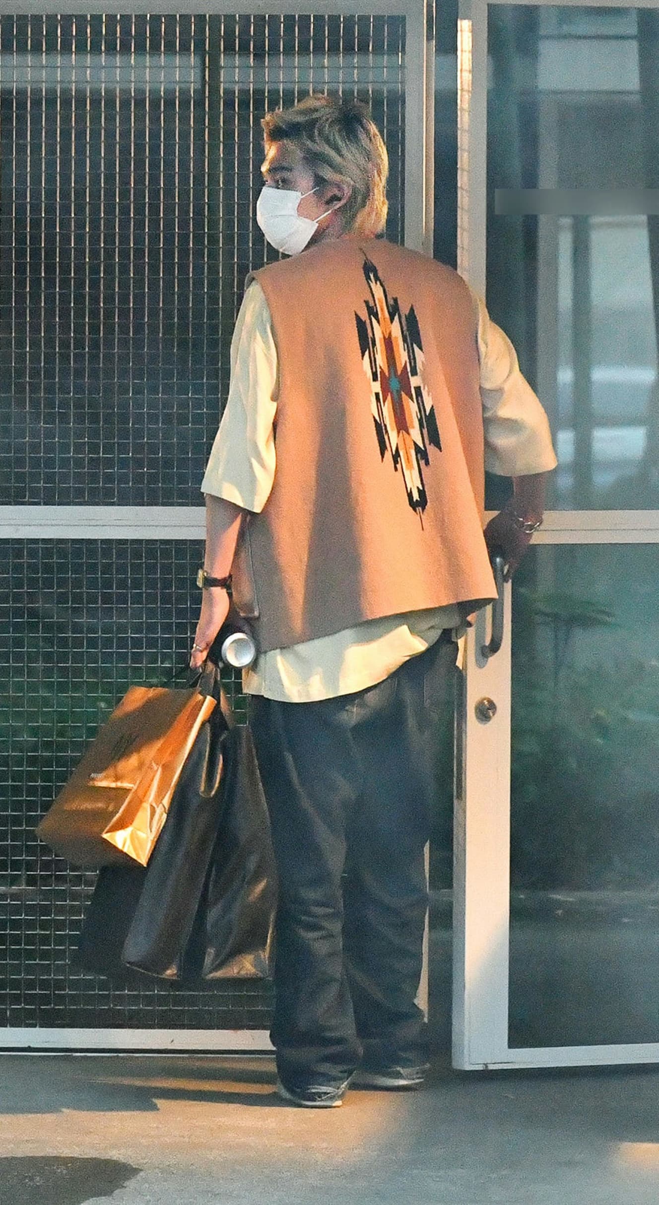 本誌未掲載カット いま旬の俳優・北村匠海 「美人すぎる社長秘書」とのお泊まり愛