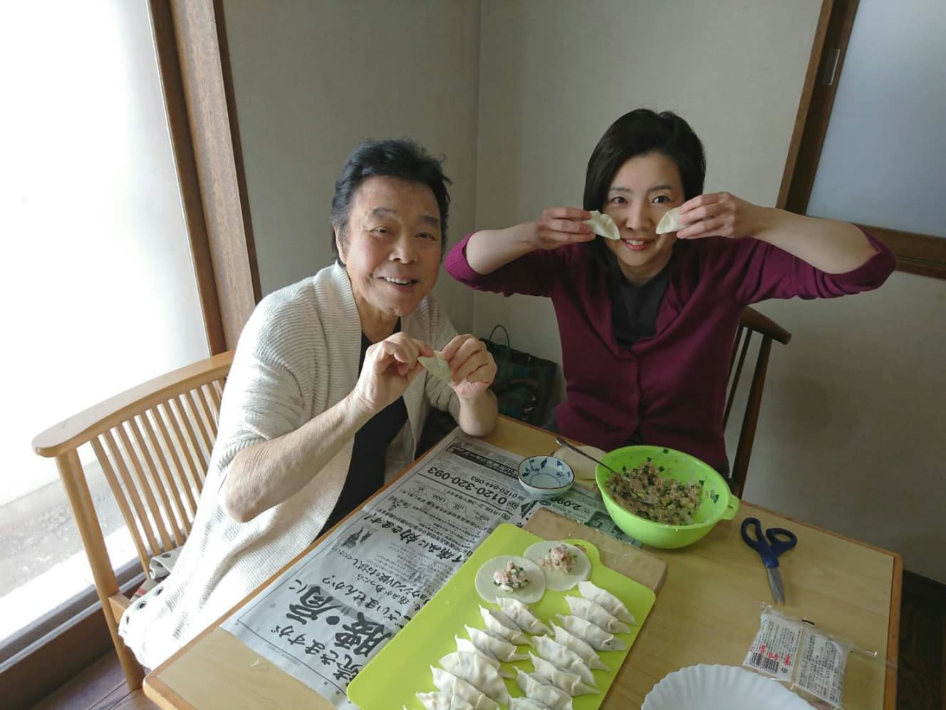ステイホーム中は妻とトランプや料理などを楽しんだ冠二郎