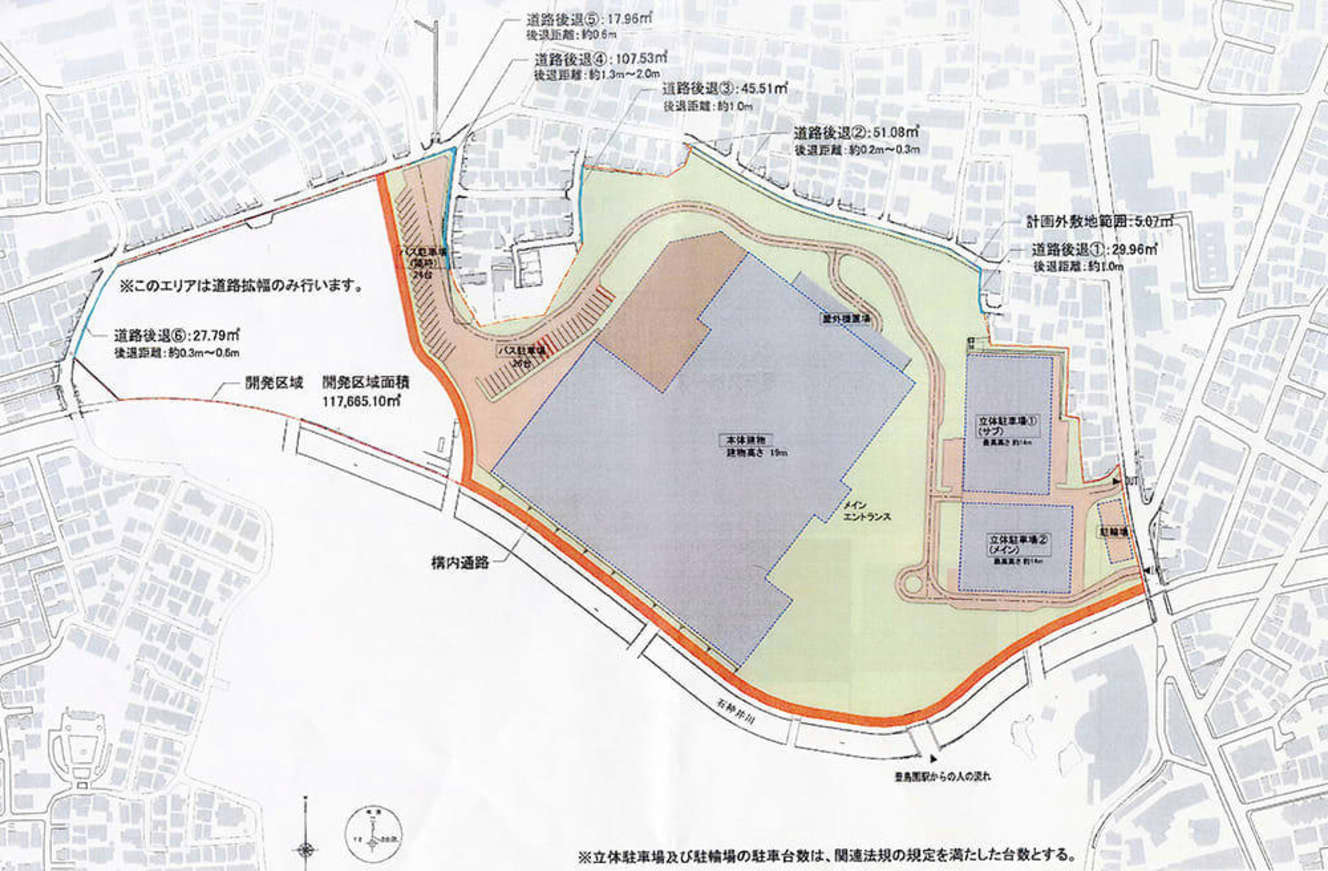 住民向けの説明会で配布された『ハリポタ』ミュージアムの配置図。跡地の北半分の中央付近に体験型の大型施設が建ち、その西側には50台分のバス駐車場が作られる