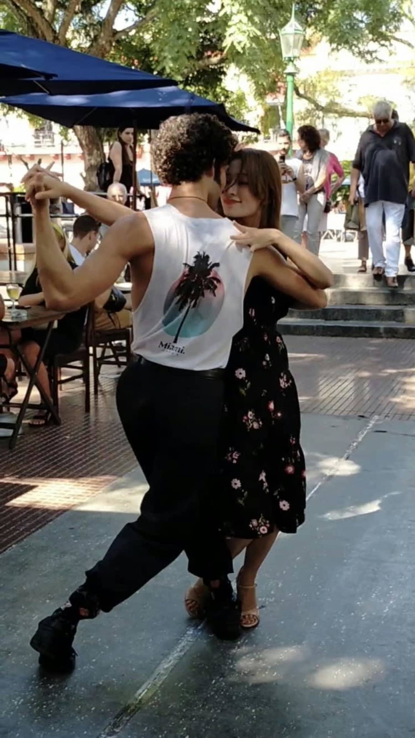 アルゼンチンでタンゴを実演した城妃美伶さん(提供:宝塚OGサポーターズクラブ)