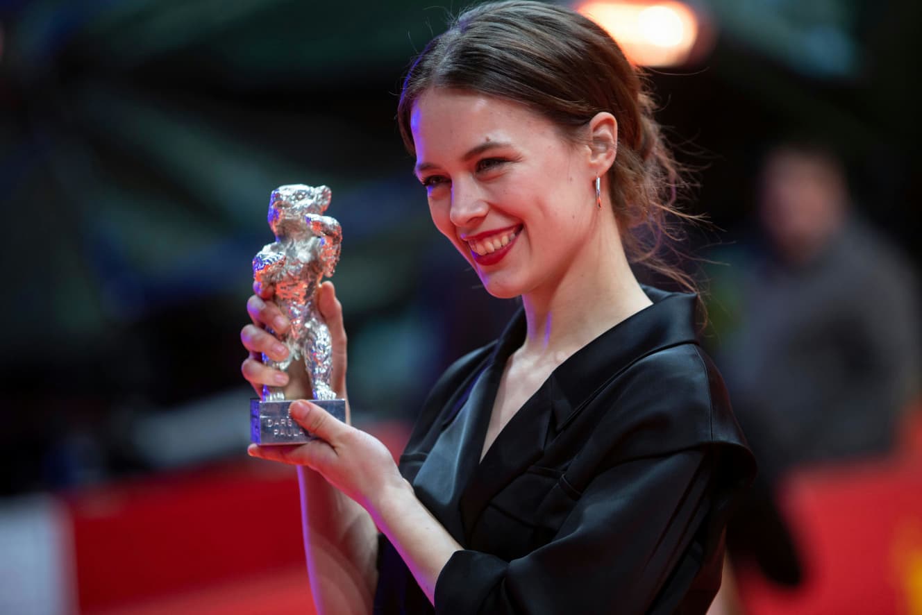 ベルリン国際映画祭で最後の最優秀女優賞受賞者となった、ドイツ出身の女性俳優パウラ・ベーア。写真:REX/アフロ