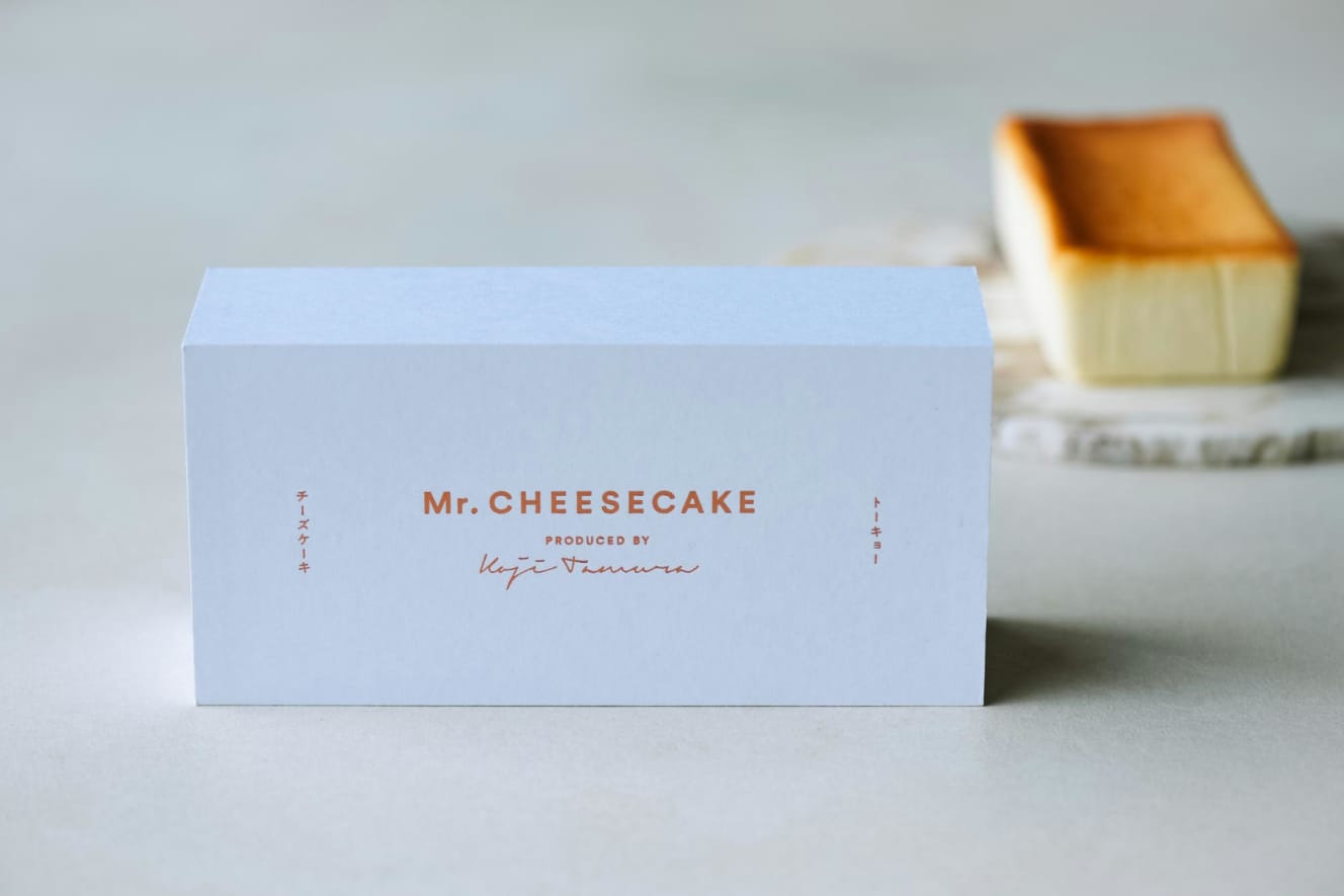 毎週日曜と月曜に販売される『 Mr. CHEESECAKE with Box 』4,320円（税込）