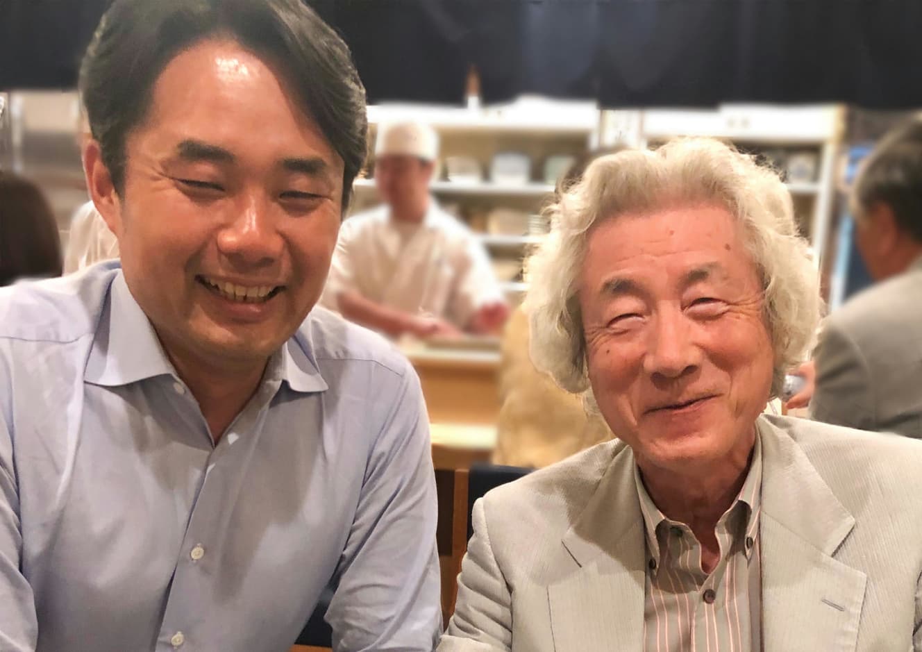 「小泉チルドレン」として尊敬する小泉純一郎元首相とのツーショット(画像:杉村氏提供)