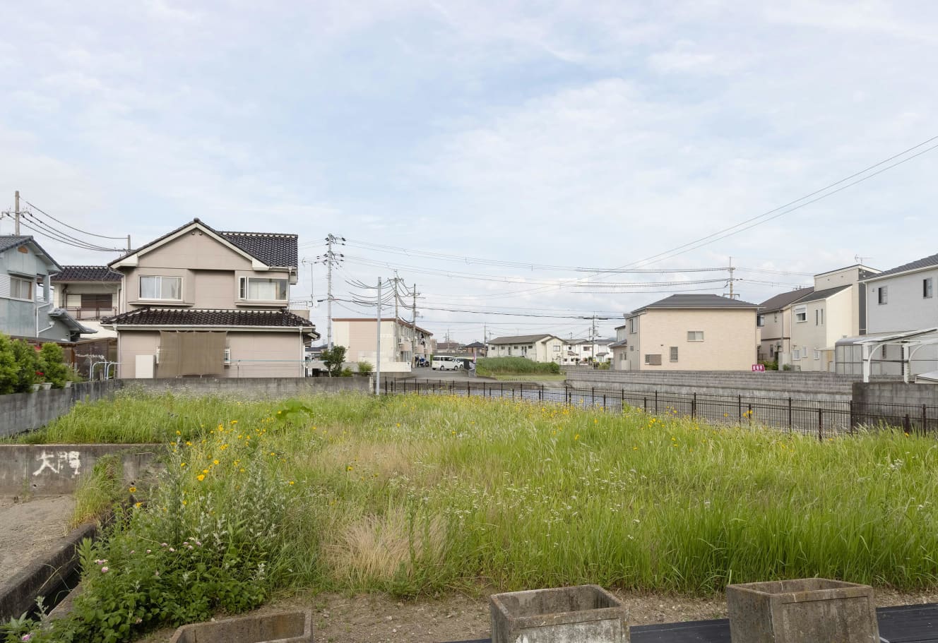 和歌山カレー事件発生当時、真須美死刑囚と健治氏ら家族が住んでいた和歌山市の自宅は、現在は更地になっている