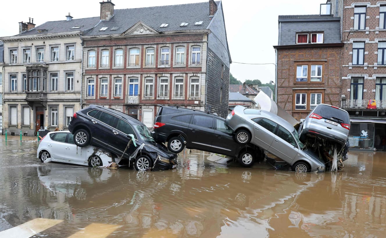 今年７月中旬に西ヨーロッパを記録的な豪雨が襲い、各地で大洪水が発生。ベルギーでは30人以上が死亡した　写真：AFLO