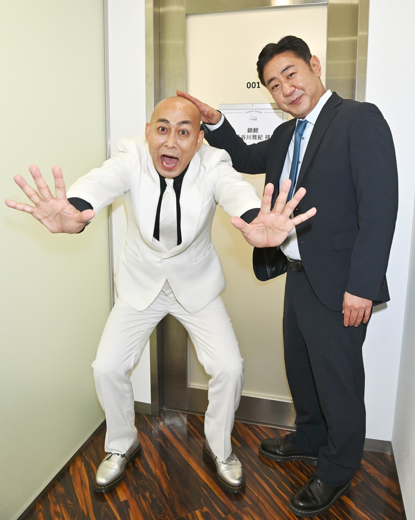 『とろサーモン』が持つ『M-1』最年長優勝記録38歳を大幅に更新した『錦鯉』。「優勝賞金で歯を入れる」という親しみやすさが共感を呼んでいる