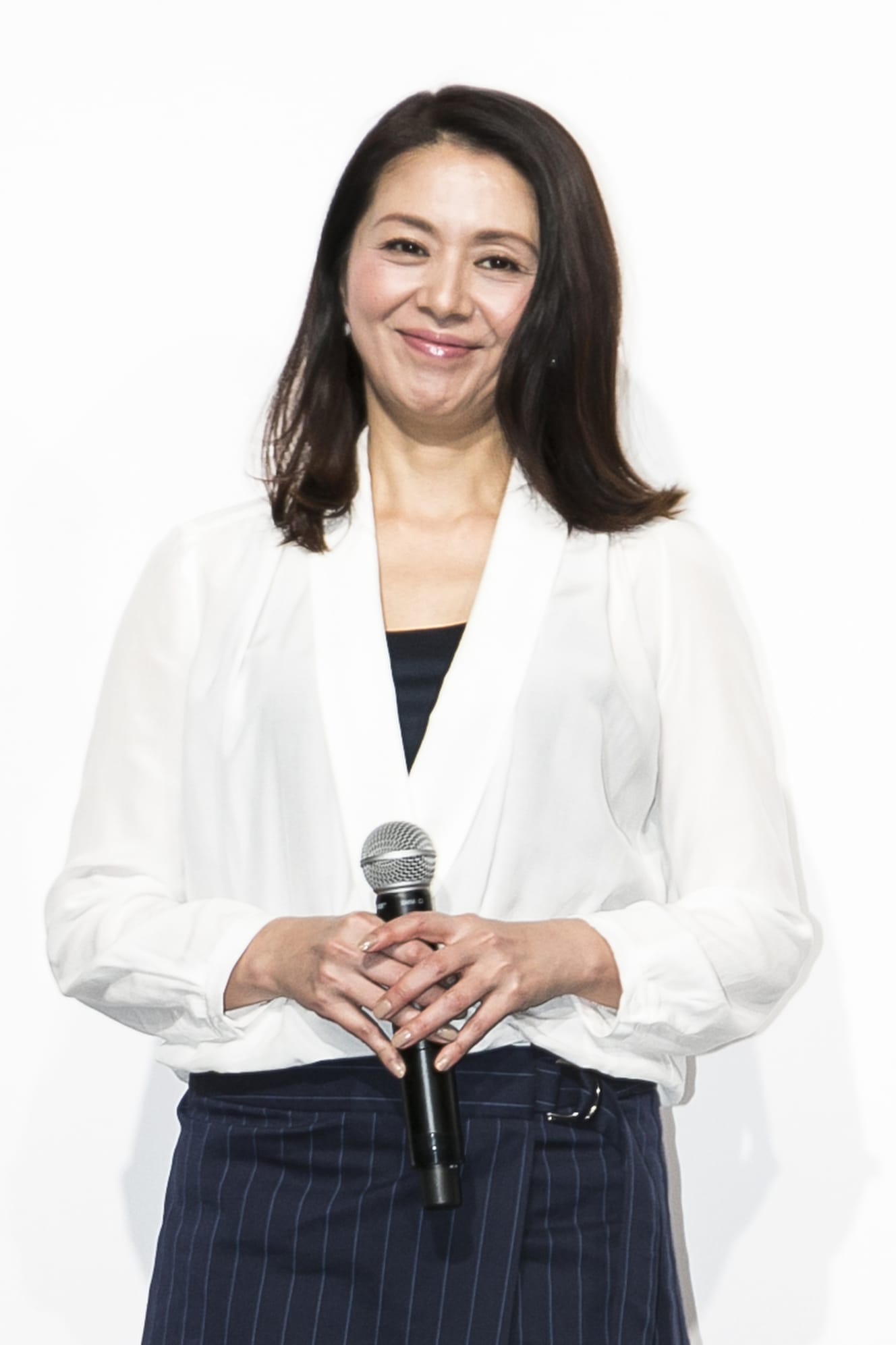アイドルデビューして40年。小泉今日子は進化している。そして彼女の隣には、いつも「いい男」がいる。大人の恋を考える 写真:Rodrigo Reyes Marin/アフロ