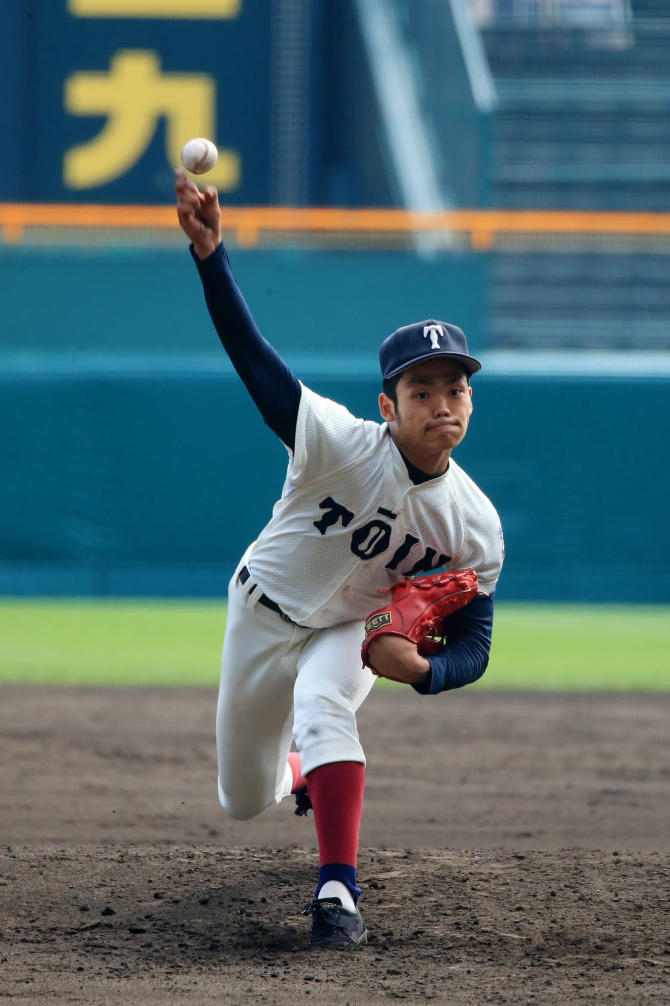 根尾は甲子園でもマウンドに上がっている。写真は優勝した18年の選抜決勝。智弁和歌山戦