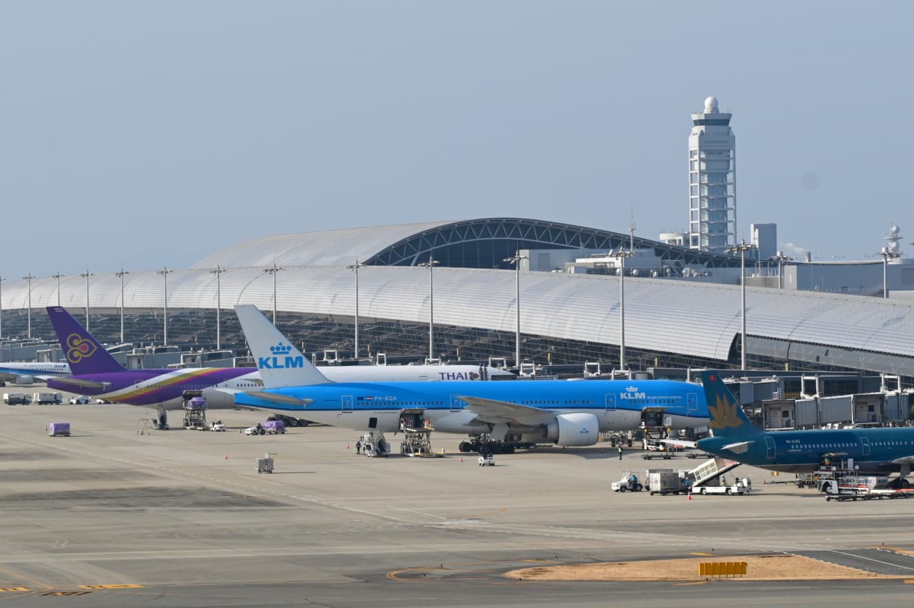 関西空港は国際線の便数が少なく、ゲートの空きが目立つ