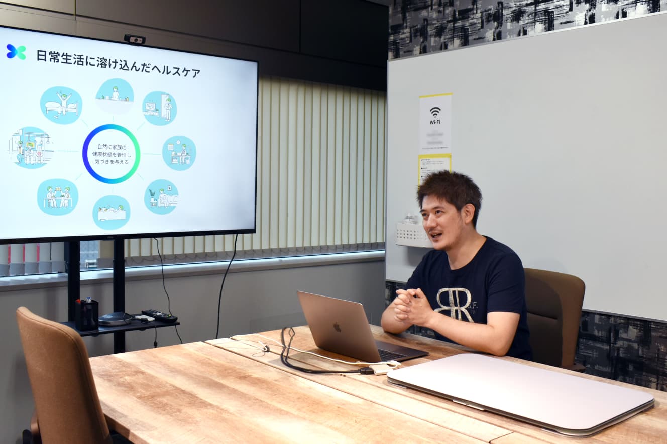 開発コンセプトは「日常生活に溶け込んだ”無意識の”ヘルスケア」。アイディアを思いつくと、機能より先に「どこに置くか」を考える