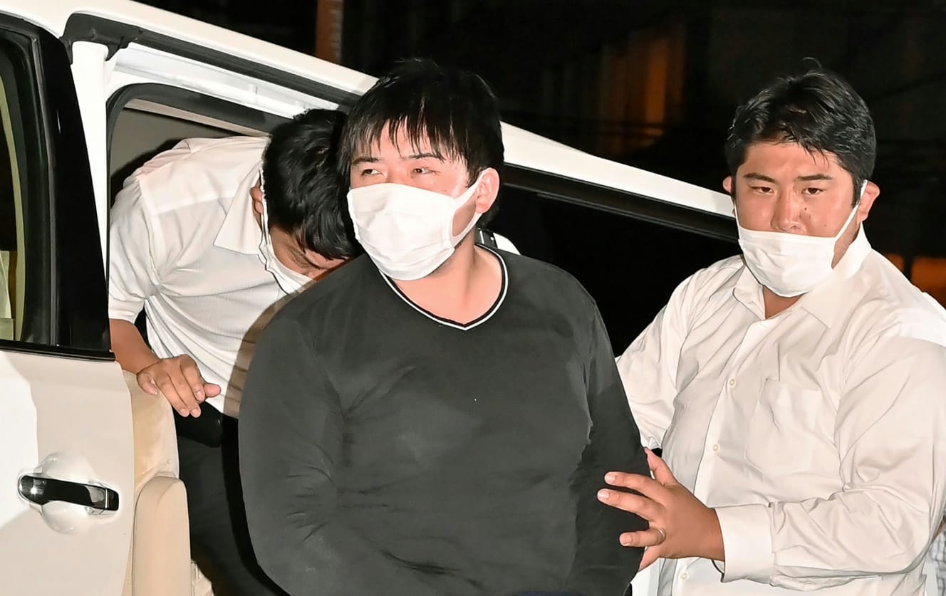 8月28日、警視庁・高輪署へ移送された花森容疑者