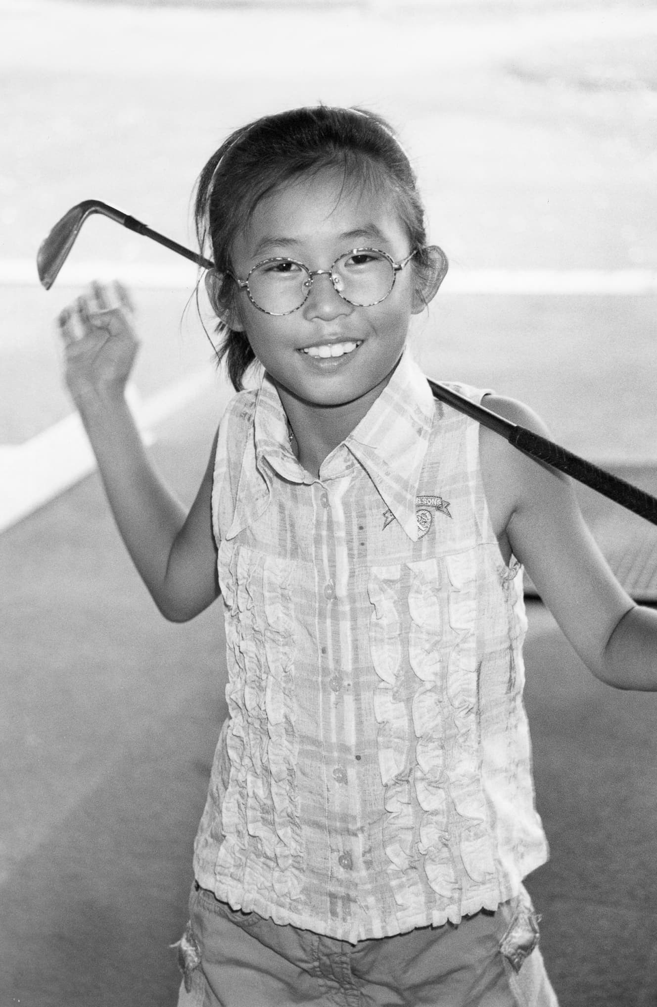 1998年、8歳の時にアメリカで開かれた『世界ジュニアゴルフ選手権(10歳以下の部)』で優勝。さらに2002年には12歳9ヵ月で『リゾートトラストレディス』の予選を通過。史上最年少でのツアーデビューを飾るなど、天才少女として注目を集めた