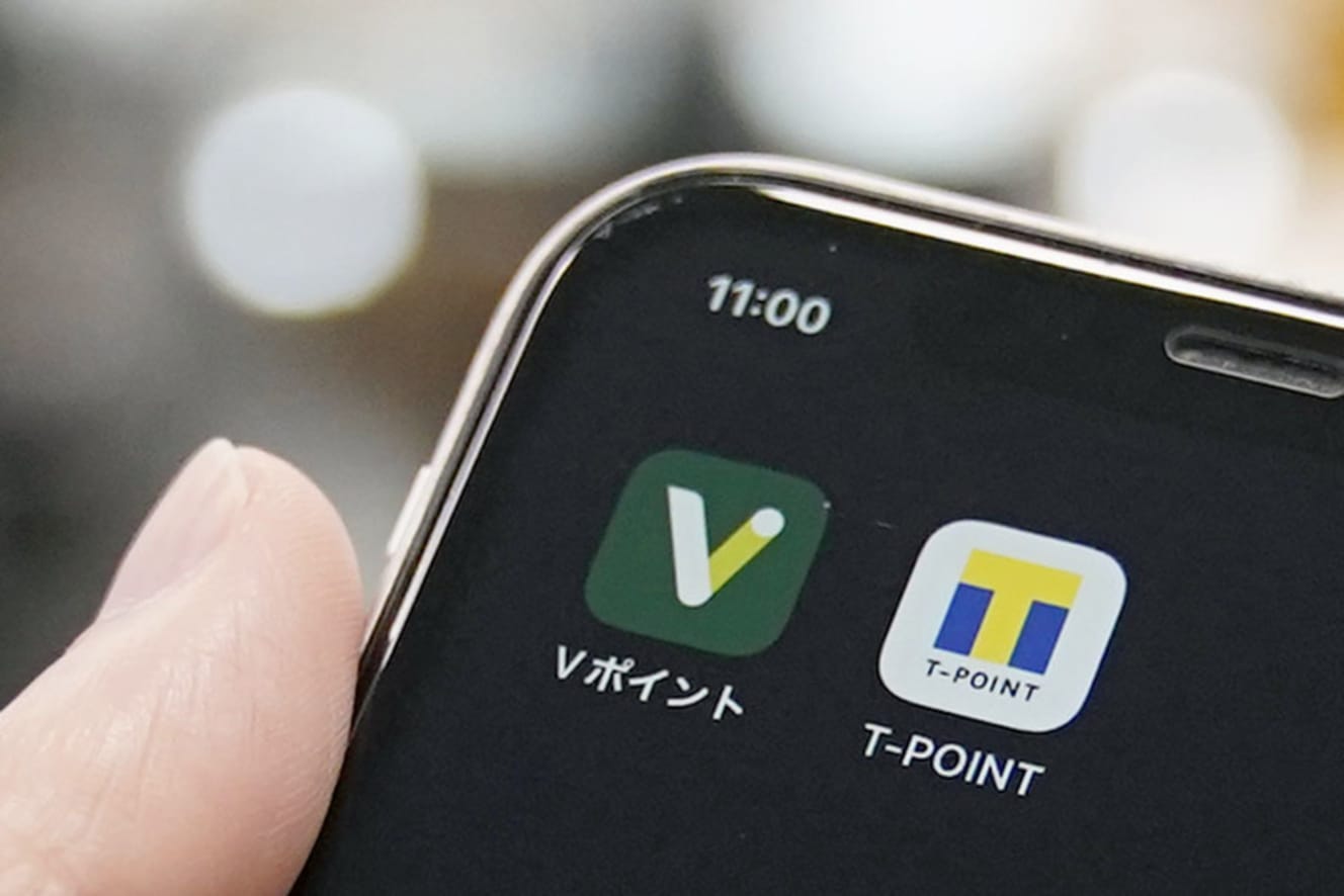 2021年2月にリリースされた「Vポイント」アプリは、Apple PayおよびGoogle Payと連携し、「Visa」に加盟するリアル店舗で支払いが可能だ（写真：共同通信）