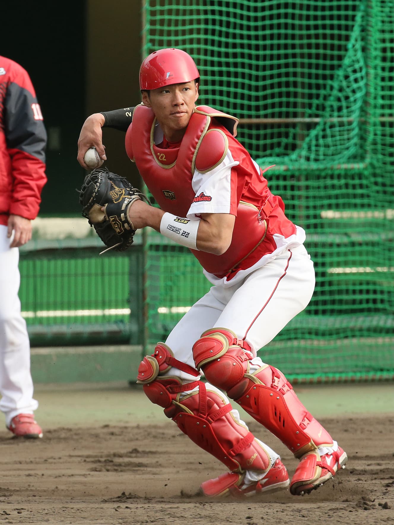 ドラフト１位指名で広島へ入団した中村（画像：時事通信社）