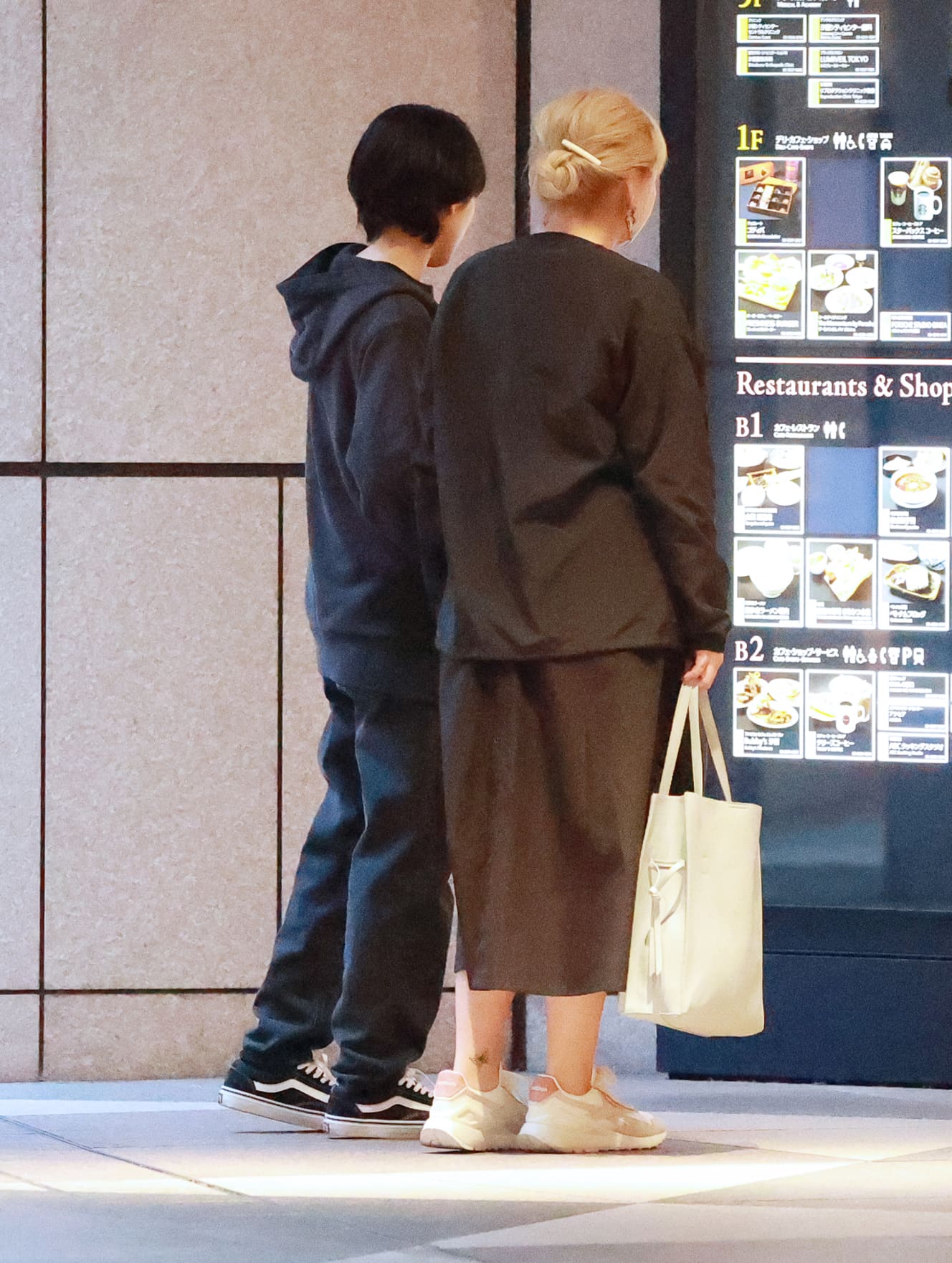 本誌未掲載カット 安藤サクラ&野呂佳代 鬼才脚本のドラマで同級生役を演じて