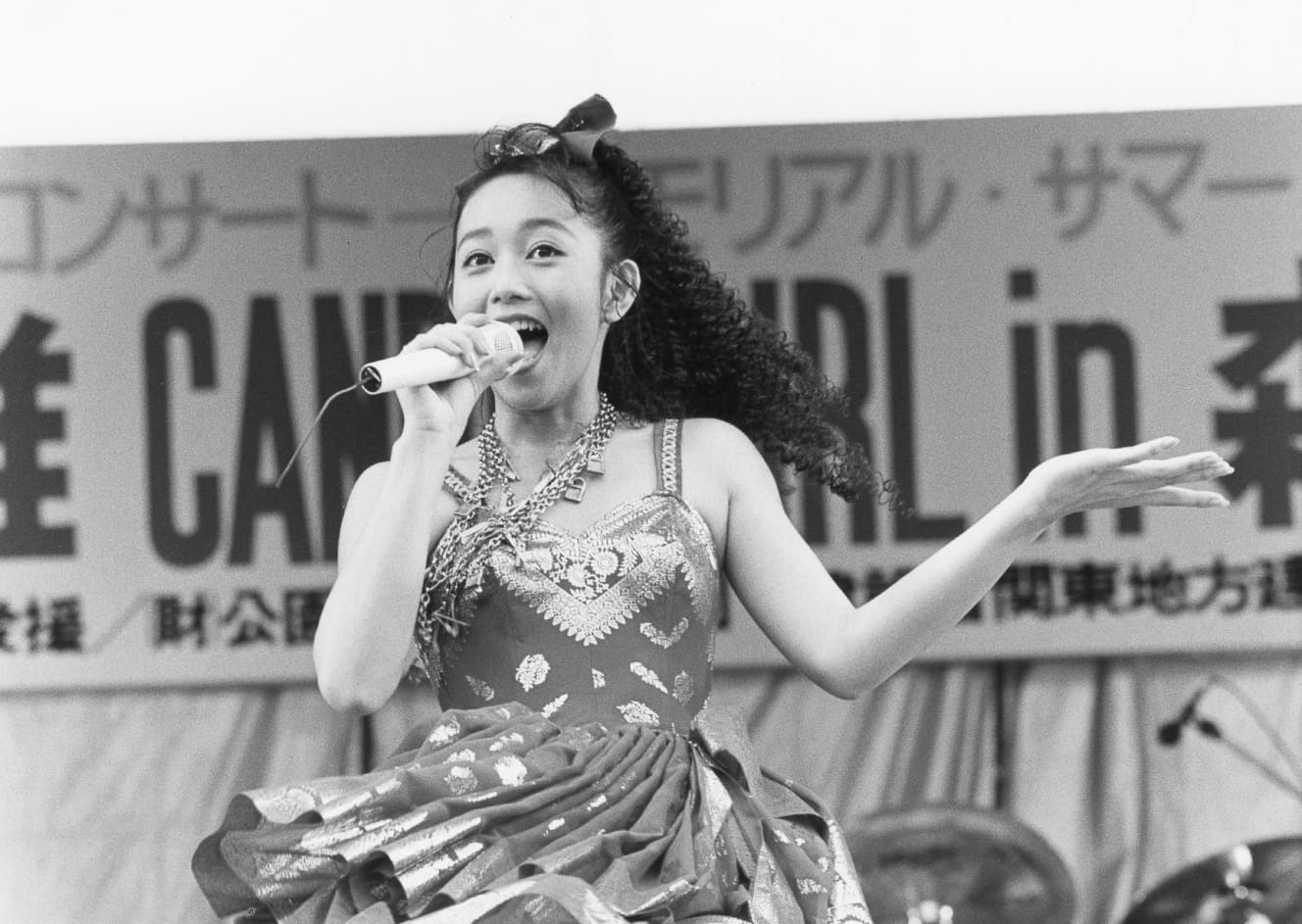 アイドルとして人気絶頂だった1988年の浅香唯（88年７月22日号）