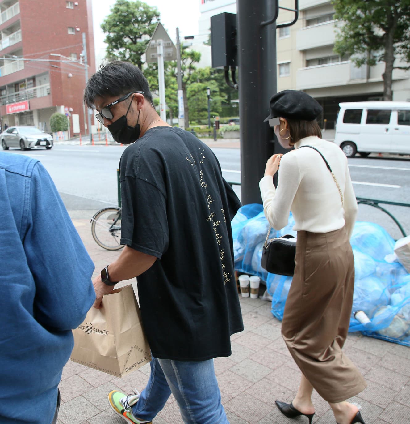 直撃時にも清田氏の隣には不倫相手の女性が…