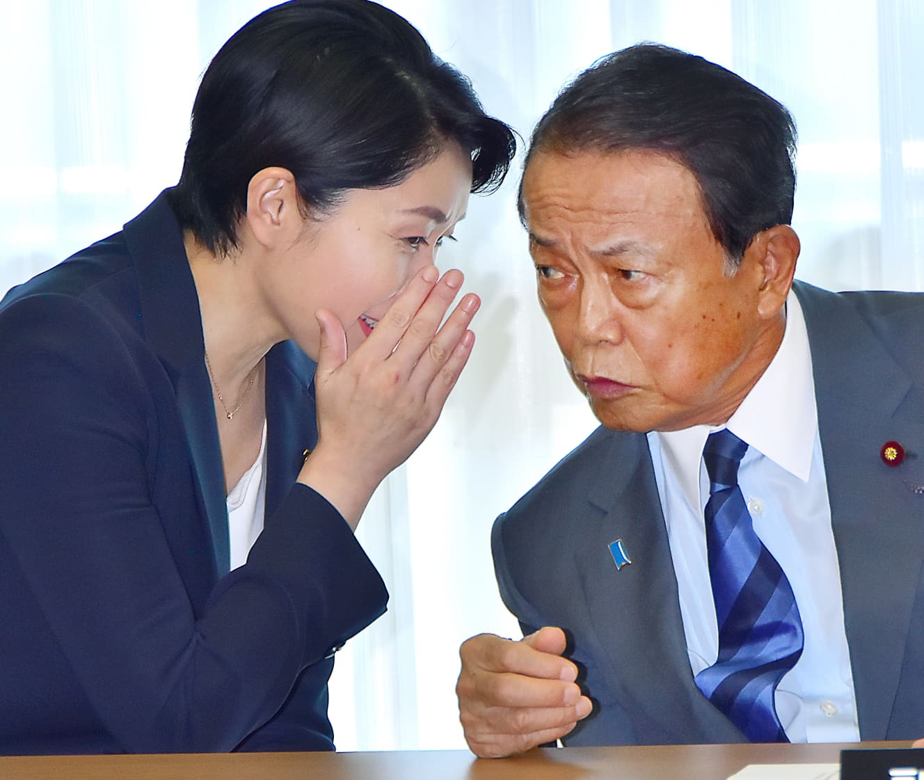 麻生氏のバックにつく財務省も、今回の党四役起用に積極的に賛同したという。神輿の姫を取り込む思惑が……