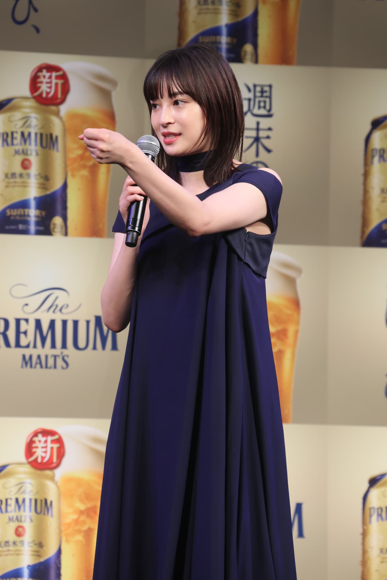 【画像】ビールのCMも絶好調の“大人”広瀬すずが魅せた「セクシードレス」姿