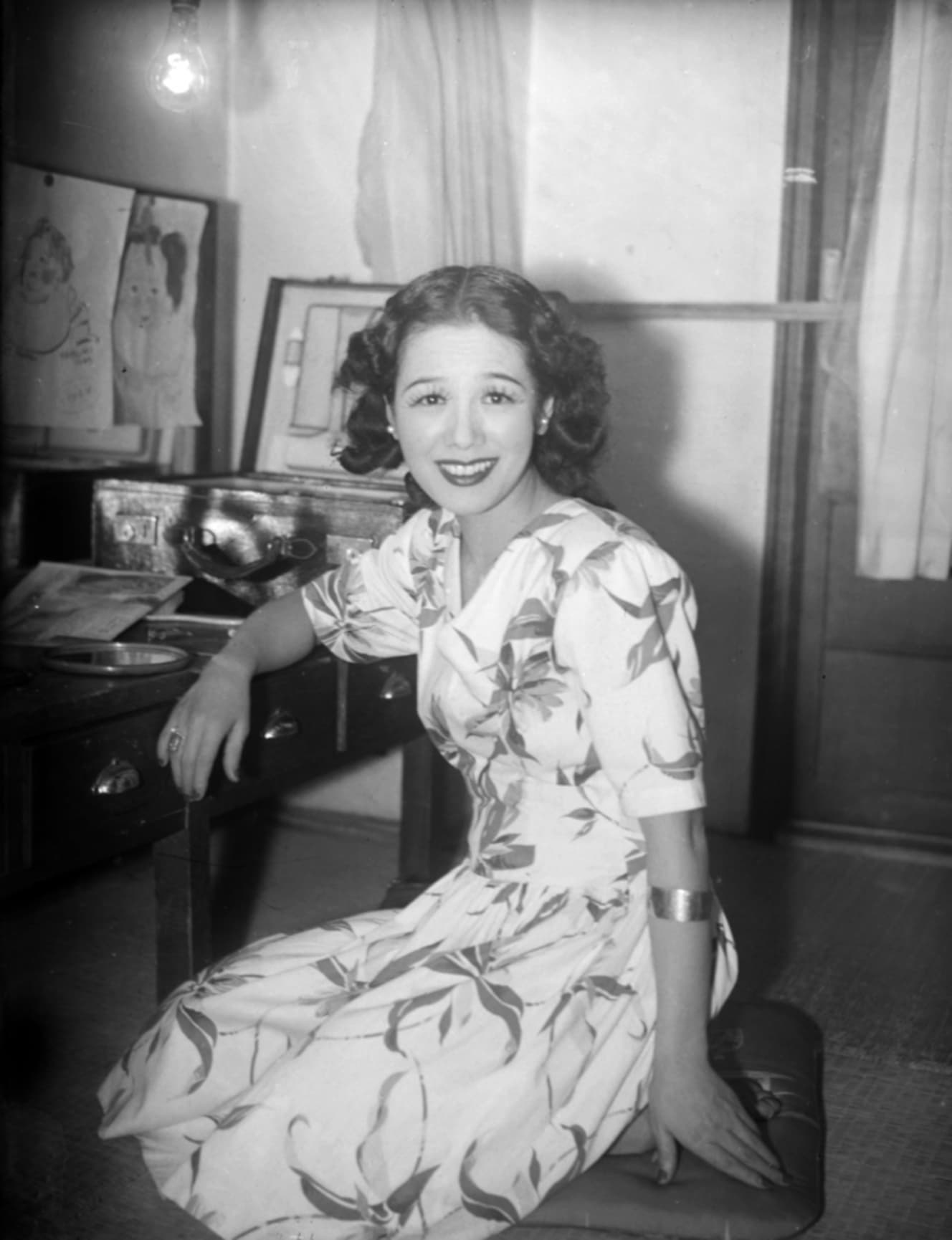 「東京ブギウギ」が大ヒットする前の年、1947（昭和22）年10月30日に撮影された笠置シヅ子さん（PHOTO：・共同通信）