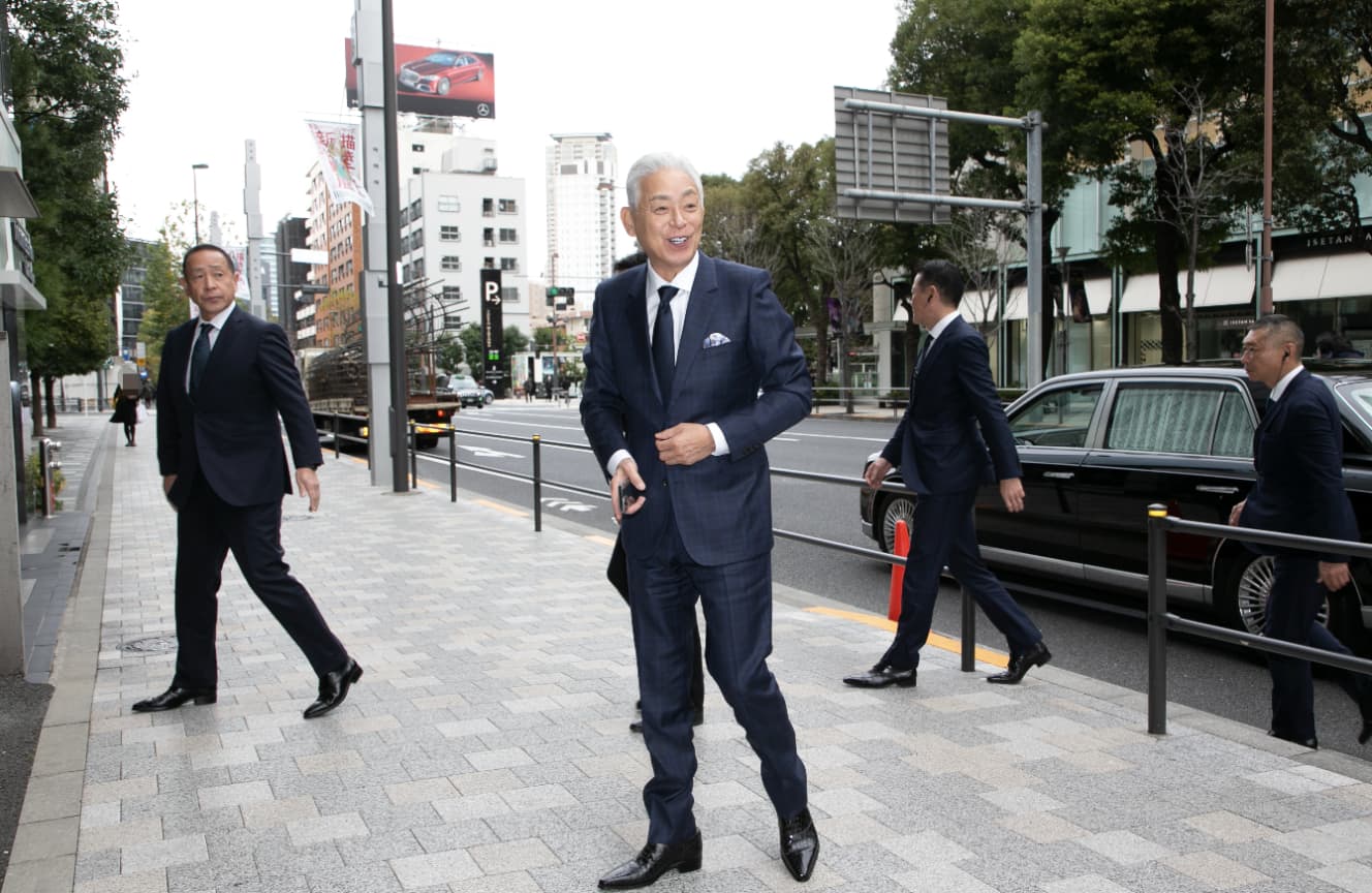 【画像】「六代目山口組」最高幹部が真っ昼間の「六本木」に現れたワケ