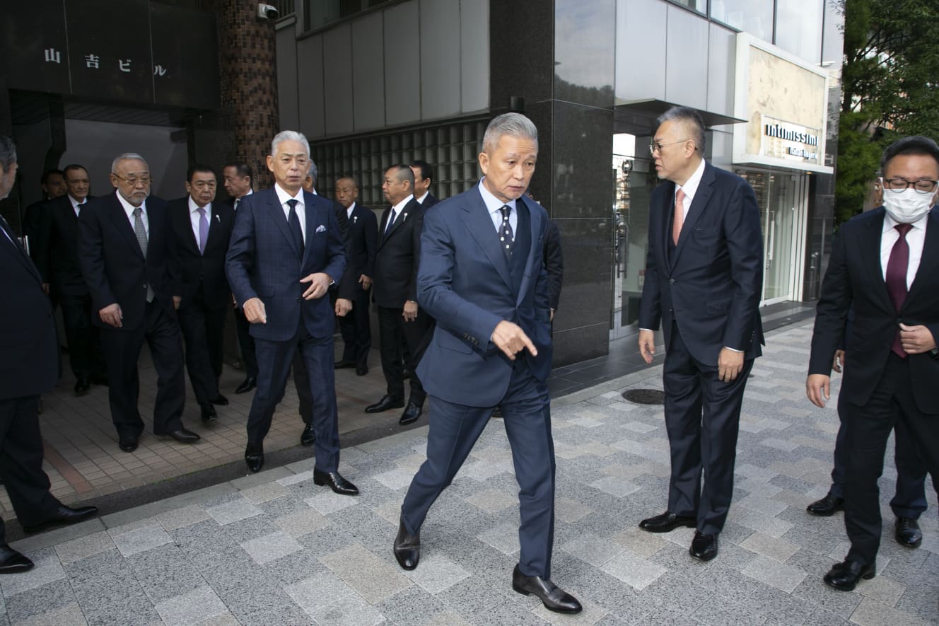 そのまま二人は竹内若頭補佐の迎車に乗り込むと、現場を後にした