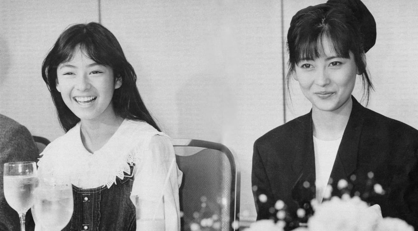 『ママはアイドル！』（TBS系）のW主演で会見する後藤久美子と中山美穂（’87年３月27日号）