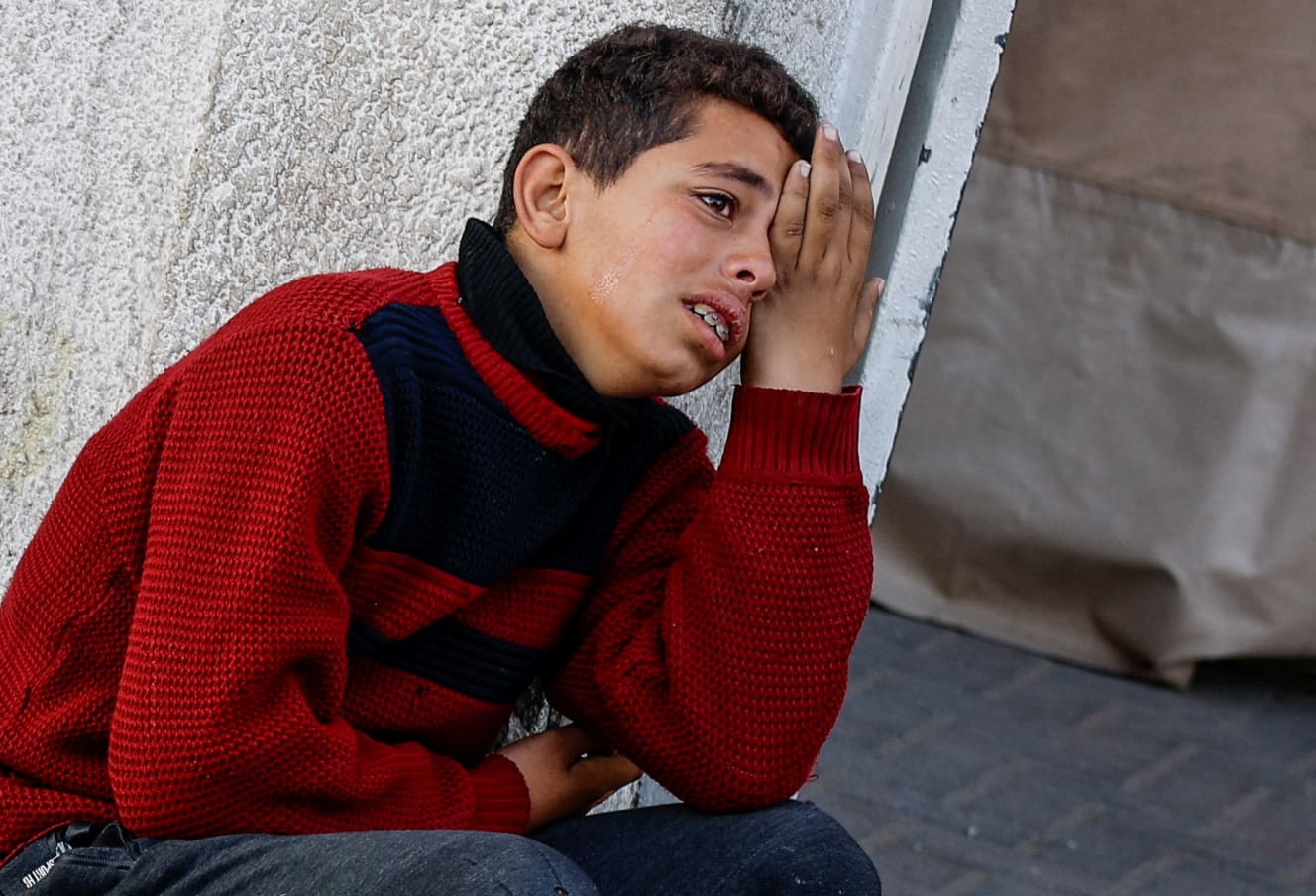 ガザ地区では、今も多くの子供たちが苦しんでいる（PHOTO：アフロ）