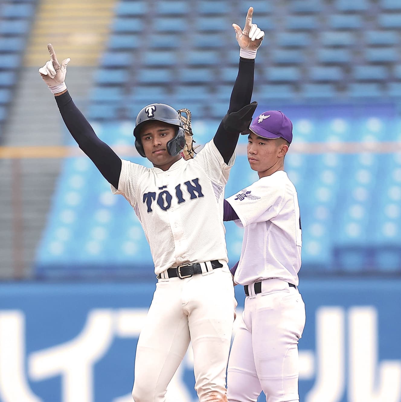 ラマル・ギービン・ラタナヤケ《大阪桐蔭高校 内野手》身長180㎝、92㎏。愛知県出身。父はバレーボールのスリランカ代表に選出されるなどスポーツ一家。課題の守備を改善したいところ