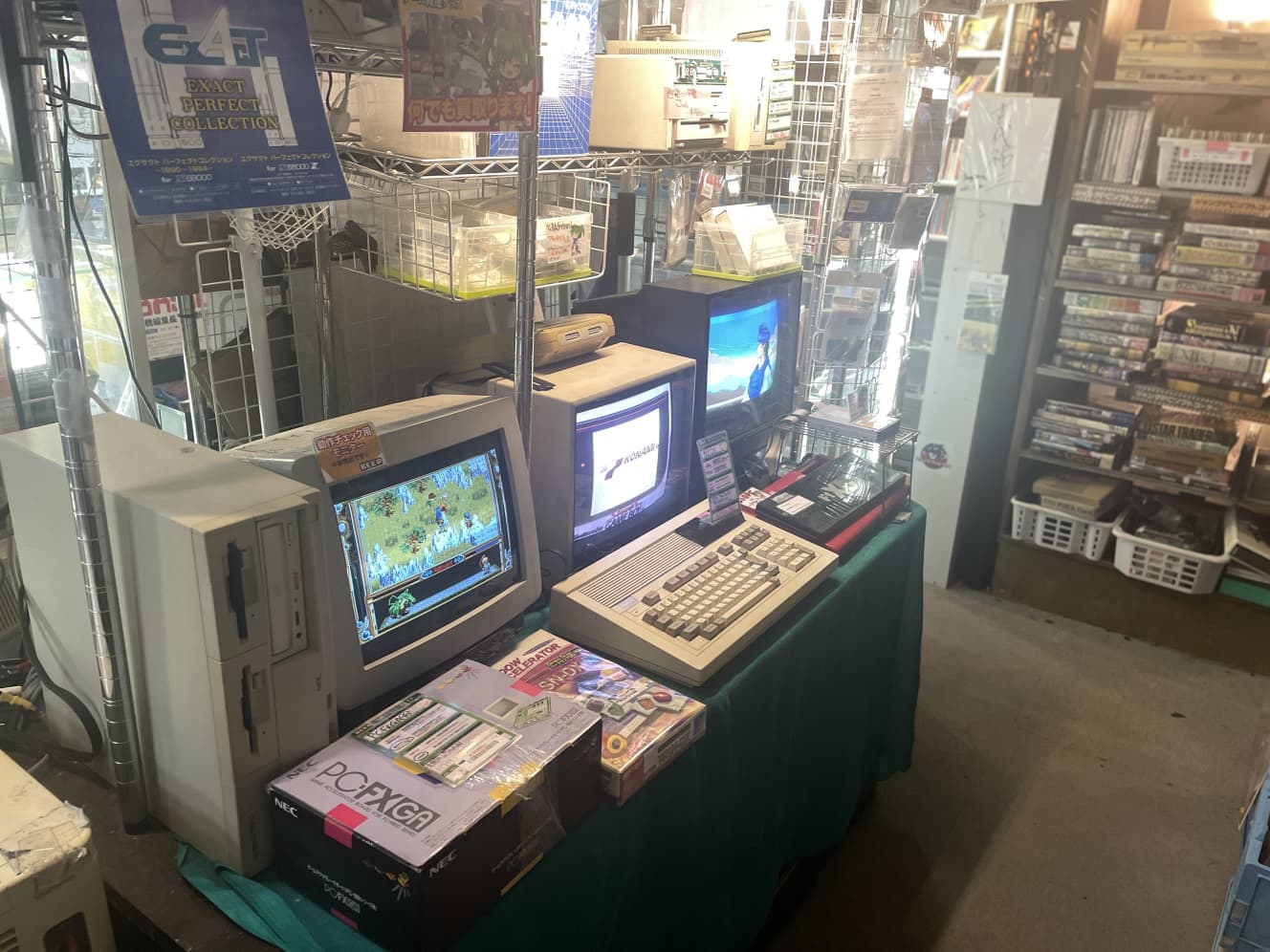 PC-8801、PC-9801、X68000、FM-TOWNS、MSX……と、実際に稼働する形で、当時のPCが販売されている。当時を知る人なら、今は忘れていても、観た瞬間「おおっ！」と記憶が蘇る、あの頃お世話になった品もあるだろう