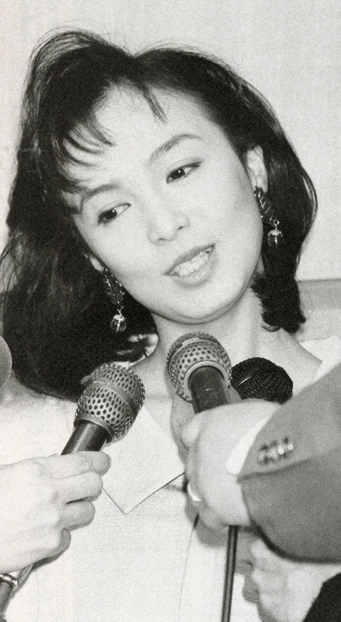 貴乃花と結婚を発表したフジテレビ・河野景子アナ（’95年３月10日号）