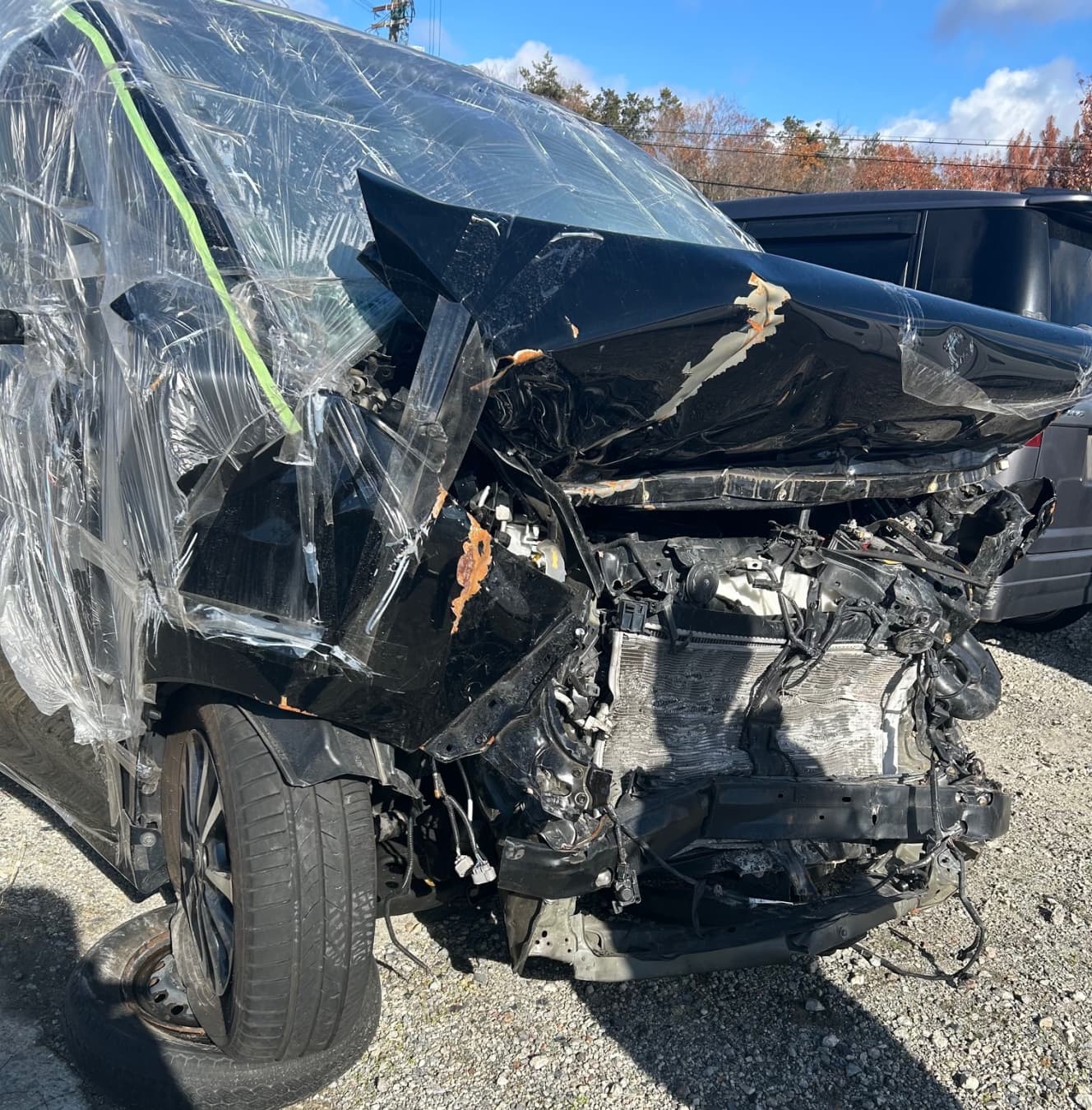 大破した被害者の車（遺族提供）