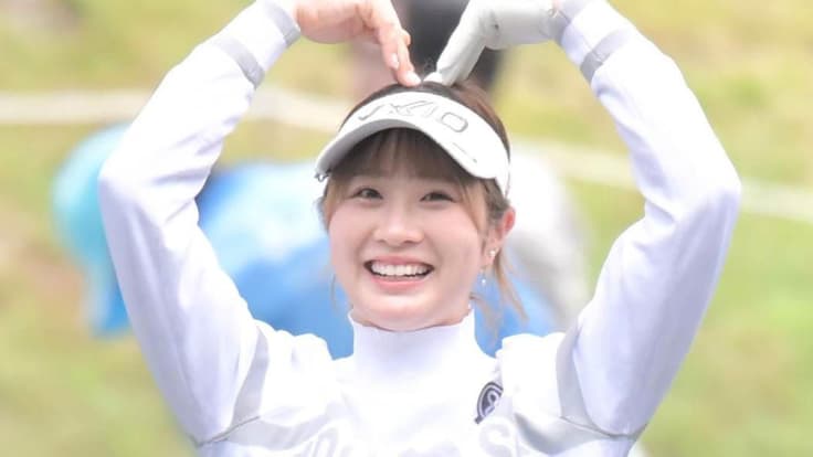 フォトギャラリー6枚目 長澤まさみ＆佐藤健 早朝の公園ベンチで