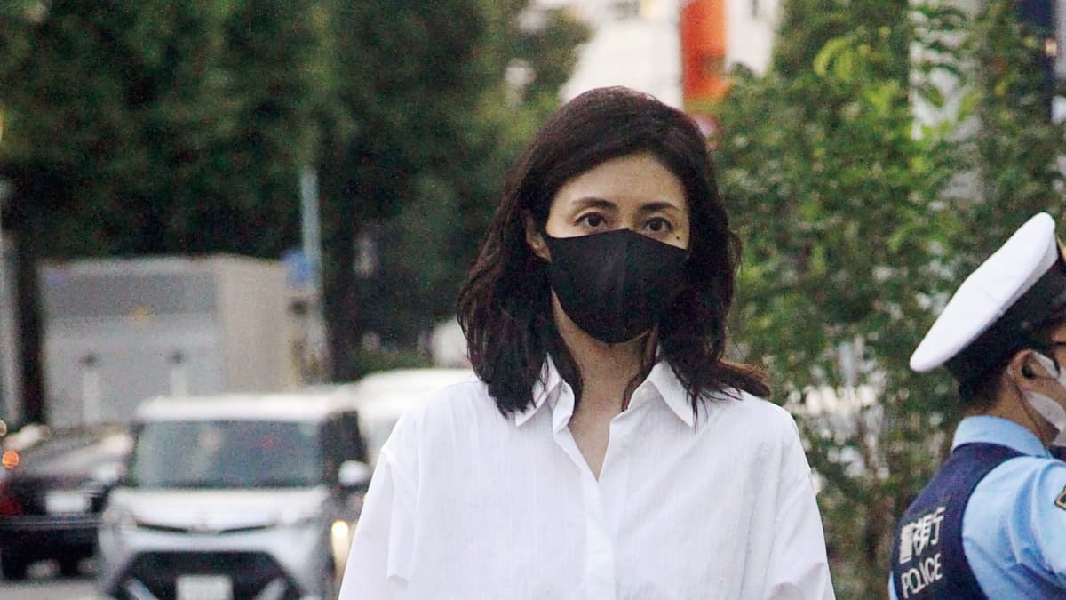 松嶋菜々子 アイコラ 松嶋菜々子「立ち寄った高級スーパー」で放った圧倒的オーラ | FRIDAYデジタル