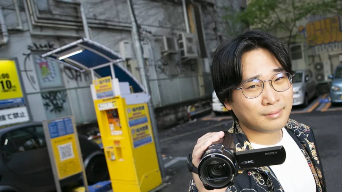 ベイビーわるきゅーれ』阪元裕吾が映画を撮り始めたきっかけ | FRIDAY