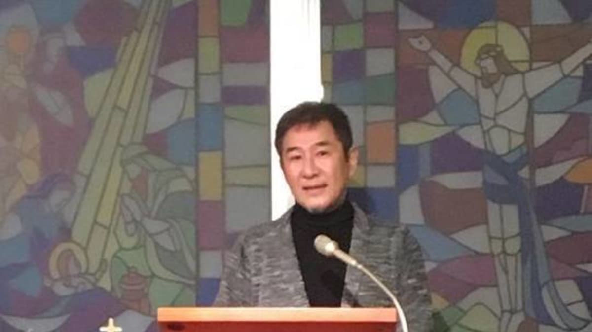 シャブキメセク 覚醒剤取締法違反で逮捕…！”キメセク牧師”と呼ばれた男が保釈後に信者を前に語ったこと | FRIDAYデジタル