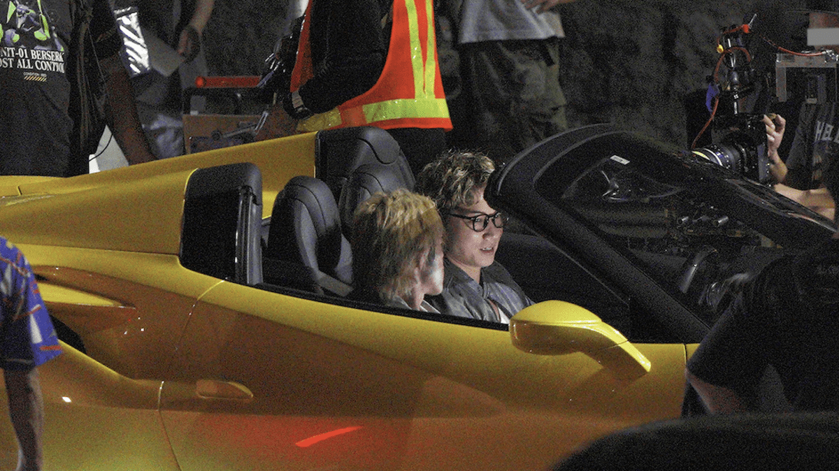 地面師たち』ロケで4600万円超フェラーリに乗り…綾野剛が見せた“熱帯夜