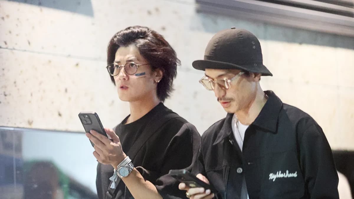 2ページ目）その相手は…音楽ユニット結成の赤西仁「ライブ打ち上げ後に