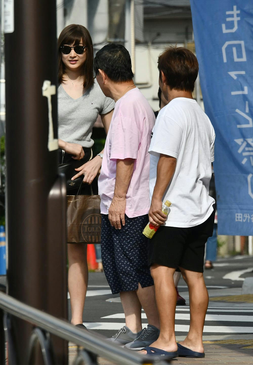 なべ おさみ 池江 璃 花子