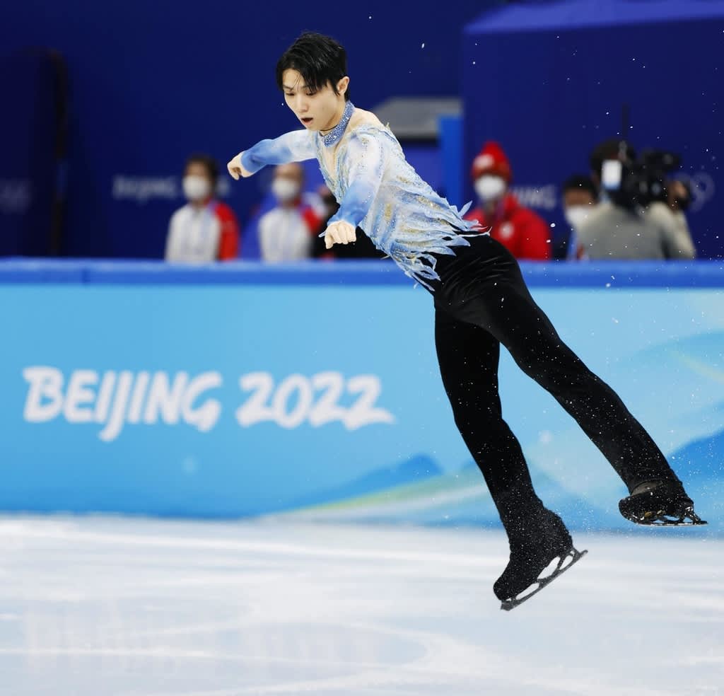 ついに四大陸選手権で金メダルの羽生結弦がみせた「大ハシャギ 