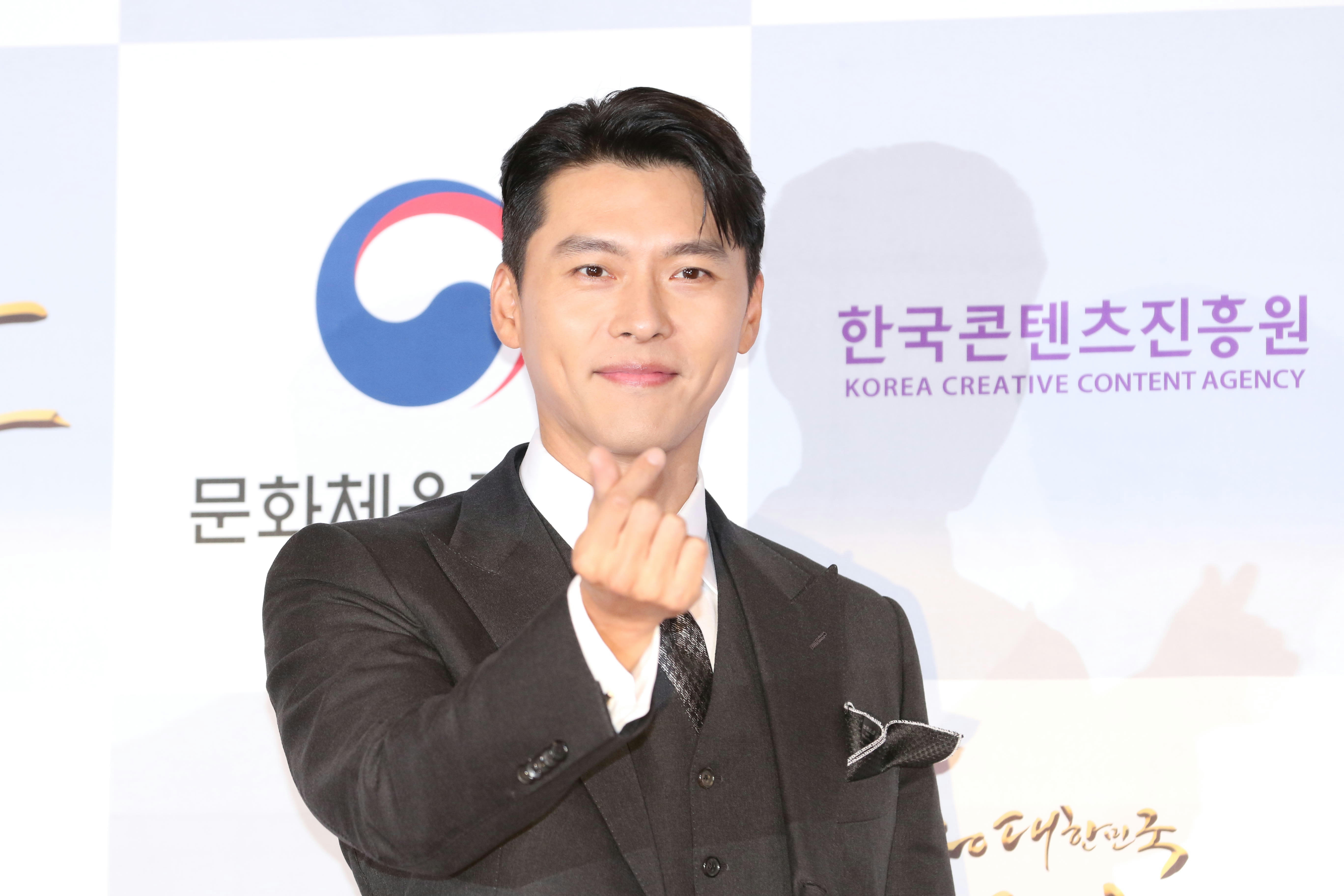 コンユ Samsung公式広告撮影Photobook (貴重）（『愛の不時着  