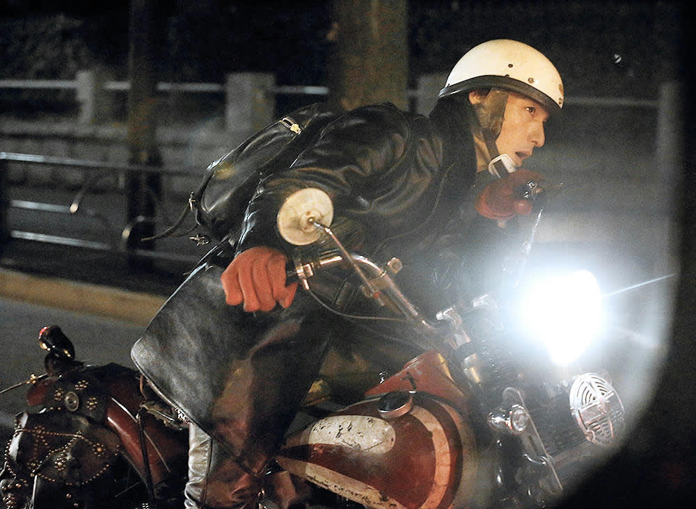 フォトギャラリー1枚目 長瀬智也、草彅剛、小峠…芸能人「高級バイクで