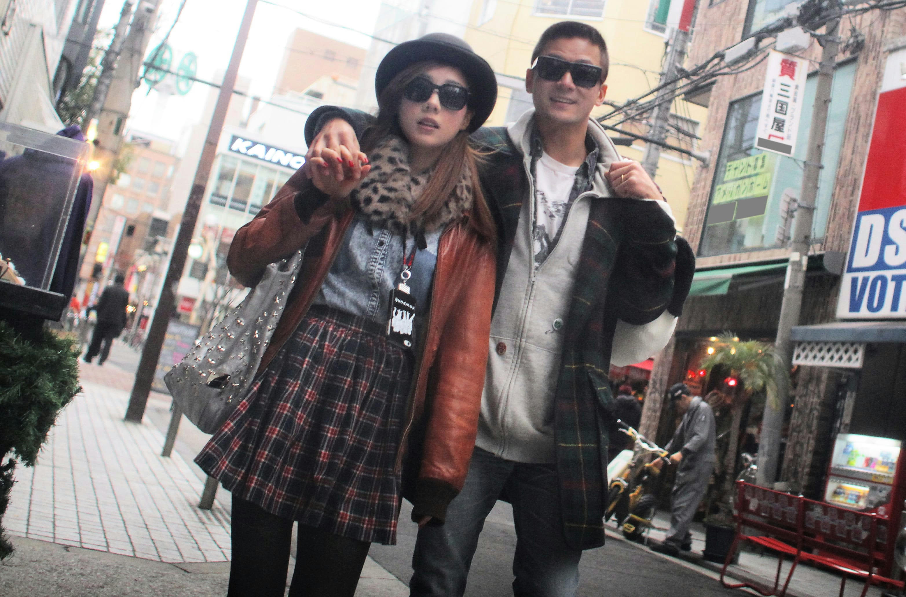 フォトギャラリー23枚目 世間を騒がせた伝説の写真も！有名人ラブラブショット24連発！ | FRIDAYデジタル