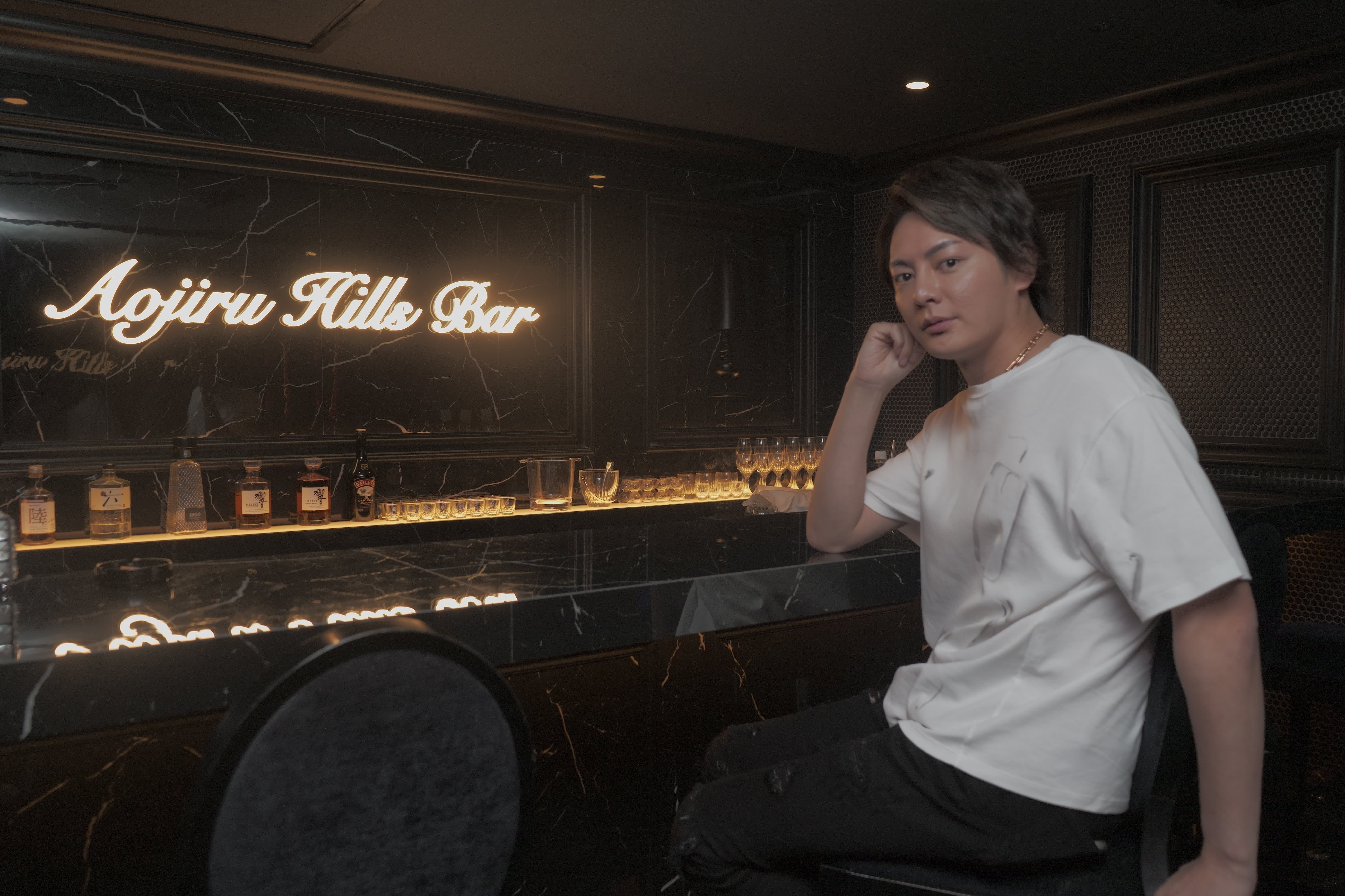 家賃1700万円…！超豪華「青汁ヒルズ」でインタビュー「青汁王子」が明かしたホントの懐事情 | FRIDAYデジタル