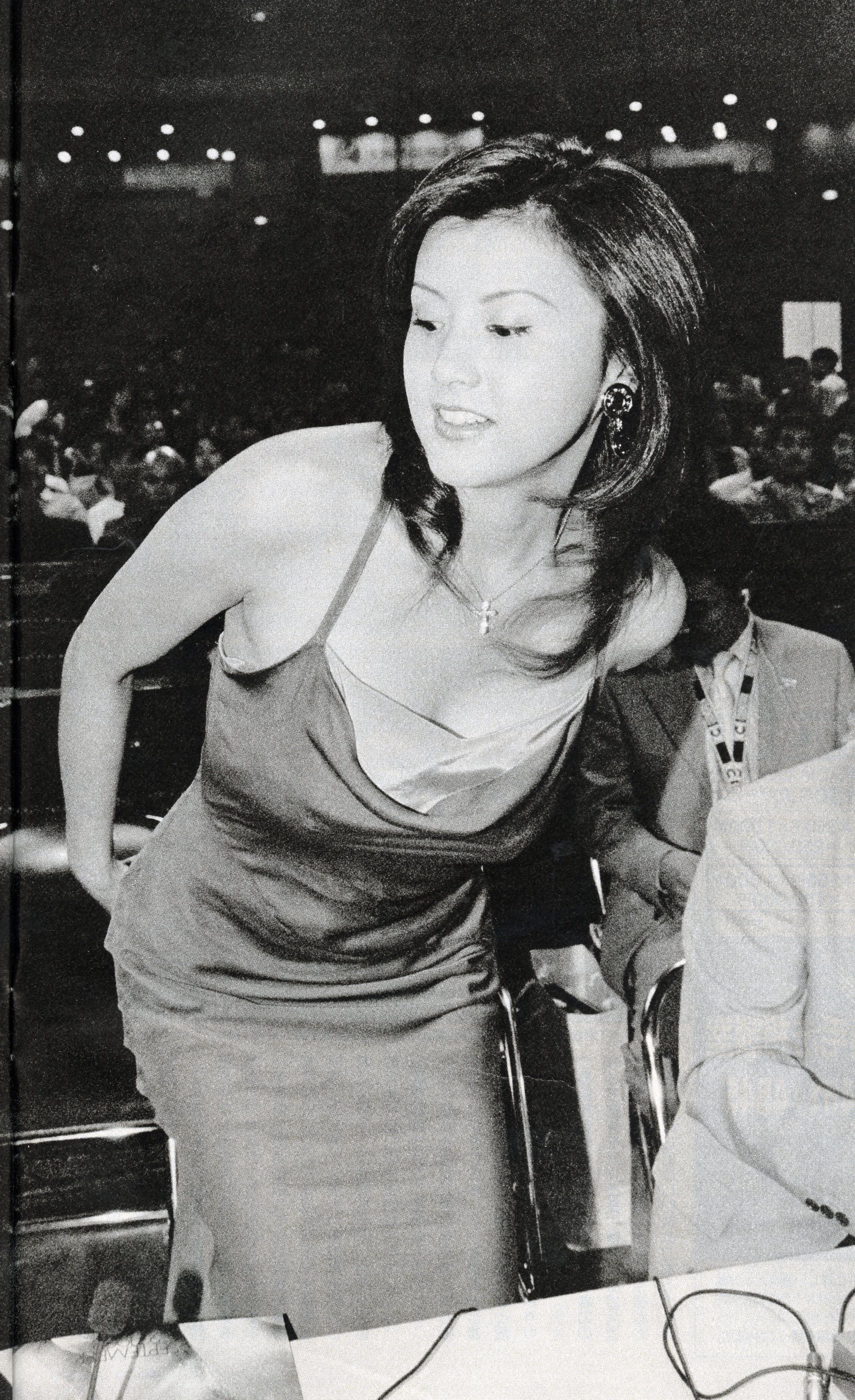 フォトギャラリー2枚目 愛之助とラブラブ散歩＆日本人離れしたスタイル