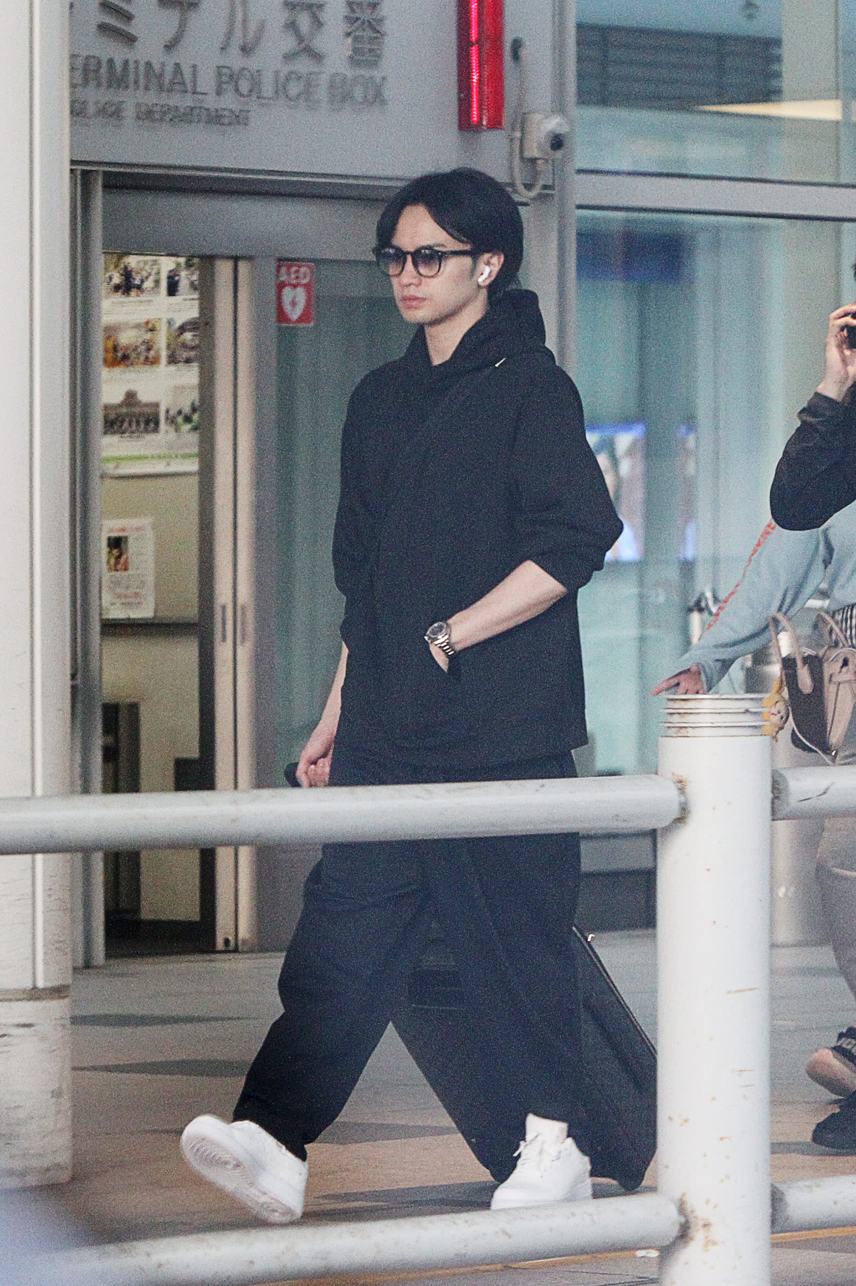 中島 健 人 私服
