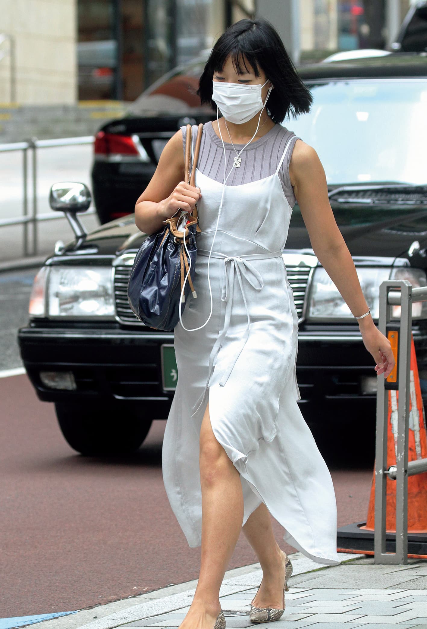 竹内由恵　ミニスカ 
