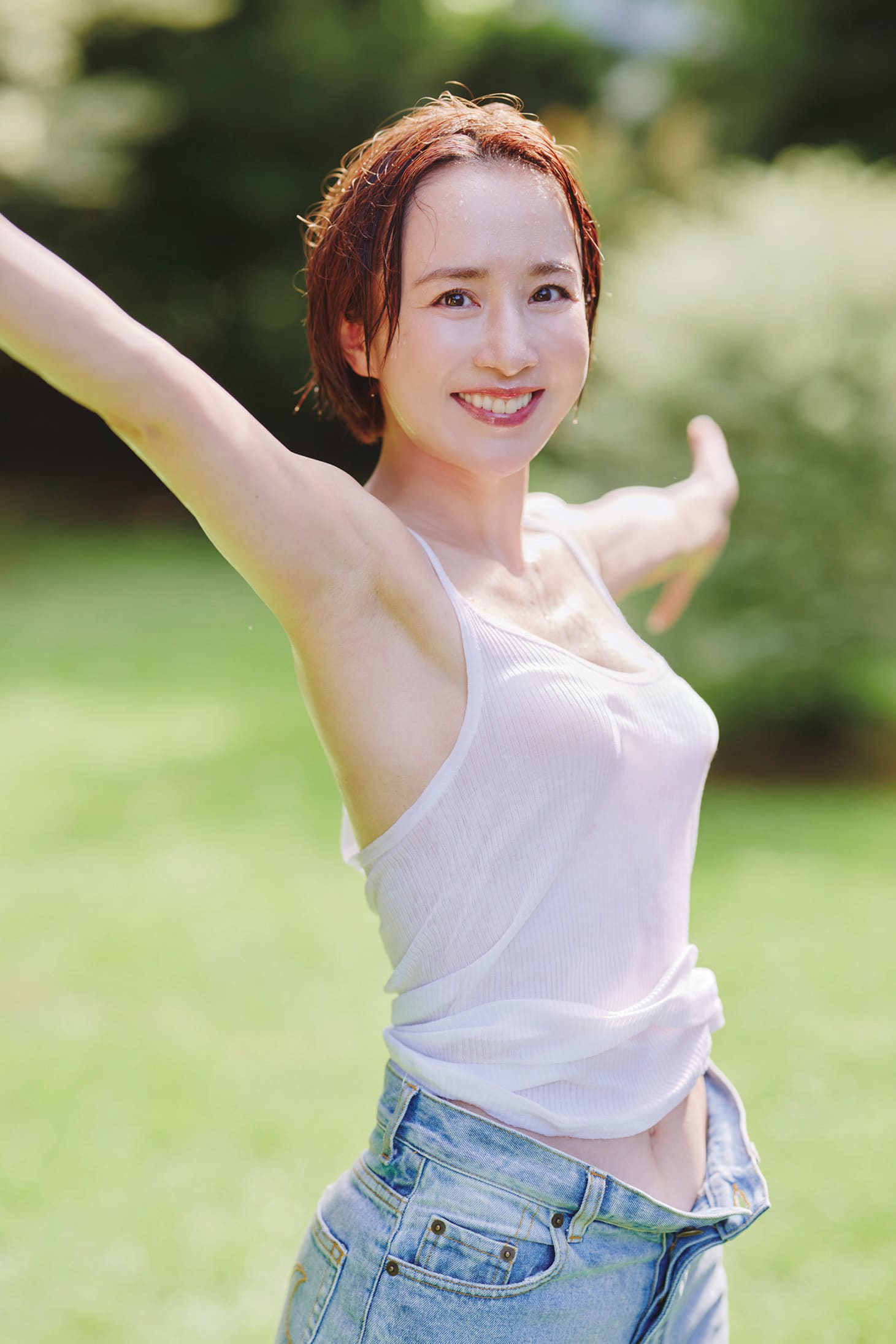 2ページ目）ファン歓喜！山川恵里佳が20年ぶりグラビア復帰で